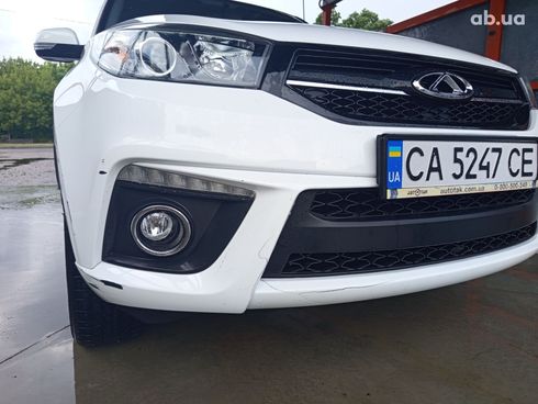 Chery Tiggo 3 2017 белый - фото 6