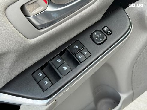 Toyota Camry 2015 серый - фото 20