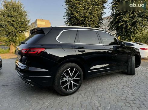 Volkswagen Touareg 2019 - фото 5