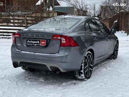 Volvo S60 2016 серый - фото 13
