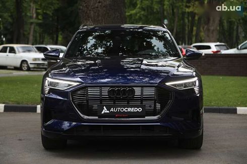 Audi E-Tron 2022 - фото 2