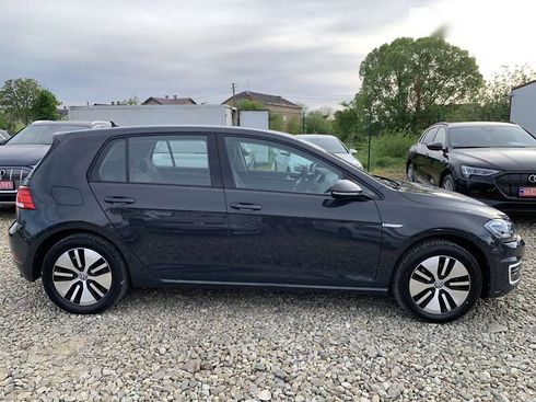 Volkswagen e-Golf 2020 - фото 15