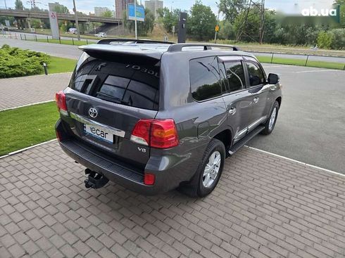 Toyota Land Cruiser 2012 - фото 20