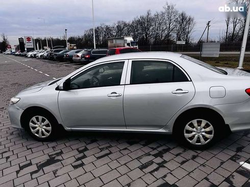 Toyota Corolla 2012 - фото 15