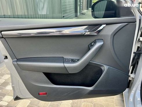 Skoda Octavia 2020 - фото 16