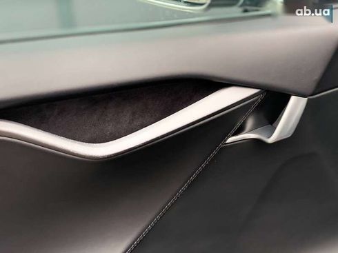 Tesla Model S 2019 - фото 20