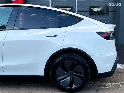 Tesla Model Y 2025 - фото 6