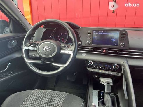 Hyundai Elantra 2021 - фото 13