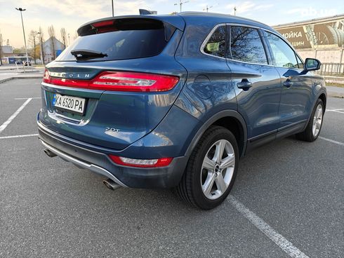 Lincoln MKC 2018 синий - фото 5