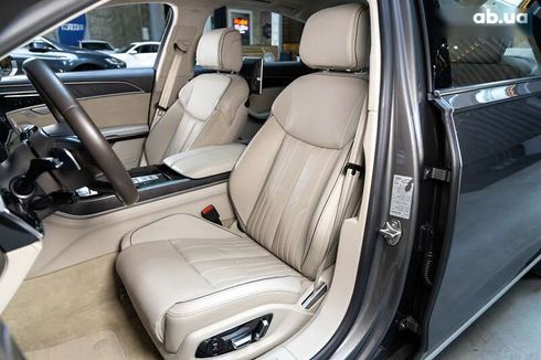 Audi A8 2018 - фото 18