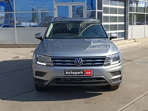 Volkswagen Tiguan 2021 серый - фото 2