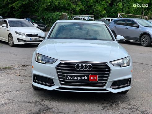 Audi A4 2019 белый - фото 2