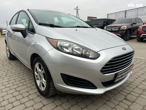 Ford Fiesta 2016 серый - фото 9