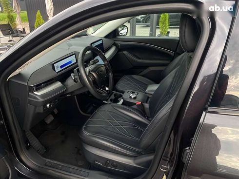 Ford Mustang Mach-E 2021 - фото 13