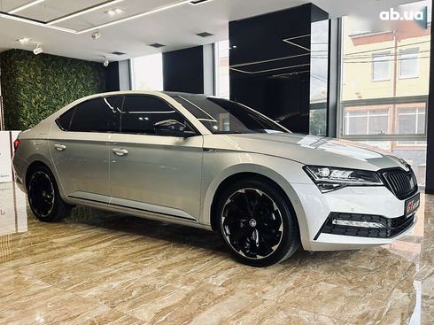 Skoda Superb 2023 - фото 5