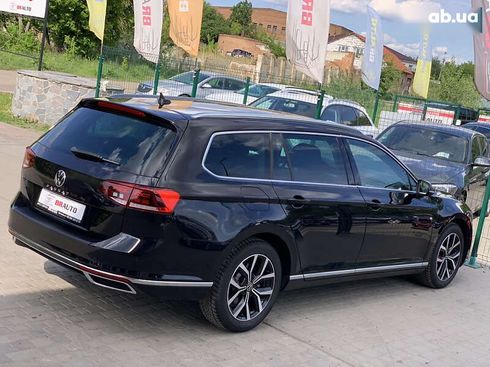 Volkswagen Passat 2021 - фото 18