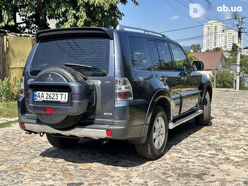 Mitsubishi Pajero Wagon 2008 - фото 17