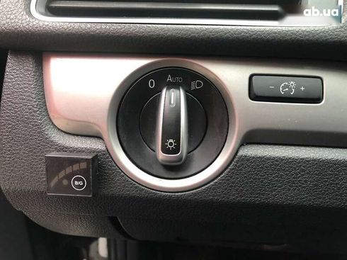 Volkswagen Passat 2012 - фото 17