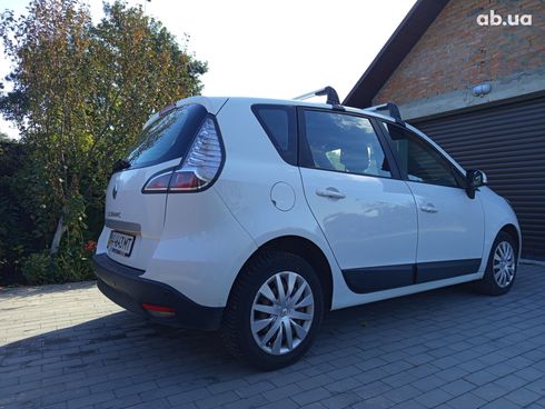 Renault Scenic 2013 белый - фото 9