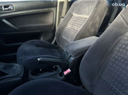 Volkswagen Passat 2003 - фото 25