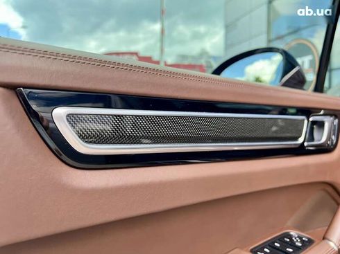 Porsche Cayenne 2022 - фото 23