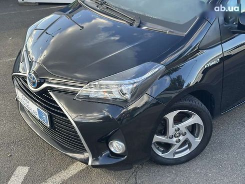 Toyota Yaris 2015 - фото 11