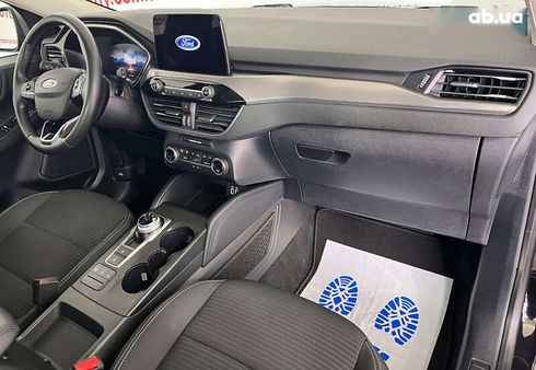 Ford Kuga 2021 - фото 8