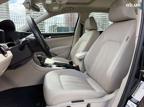Volkswagen Passat 2019 - фото 20