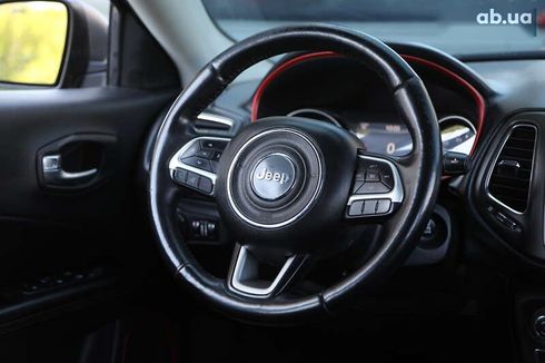 Jeep Compass 2019 - фото 12
