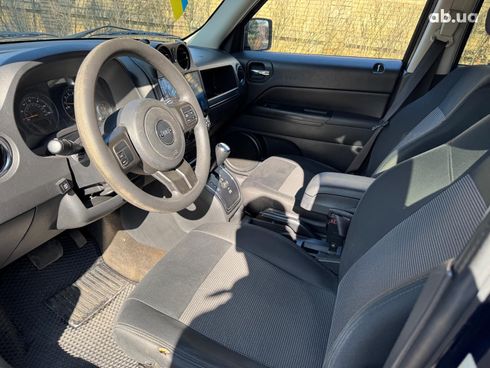 Jeep Patriot 2013 синий - фото 13