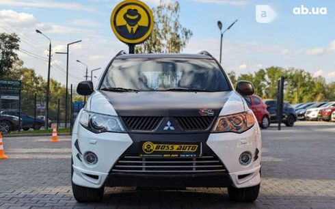 Mitsubishi Outlander 2010 - фото 2