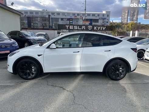 Tesla Model Y 2023 - фото 2