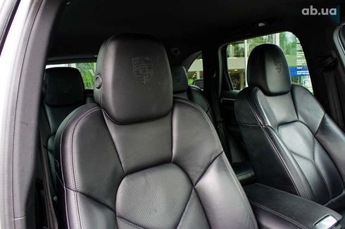 Porsche Cayenne 2017 - фото 30