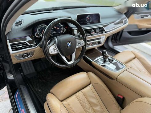 BMW 7 серия 2016 - фото 26