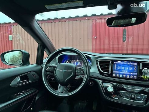 Chrysler Pacifica 2019 - фото 15
