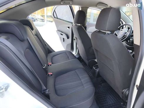 Chevrolet Aveo 2014 - фото 12