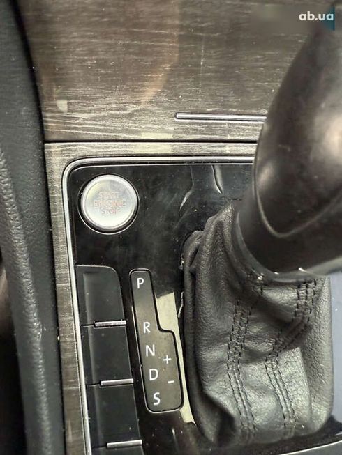 Volkswagen Passat 2017 - фото 19