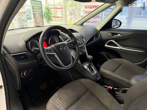 Opel Zafira 2015 - фото 25
