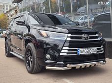 Продаж вживаних Toyota Highlander 2017 року в Києві - купити на Автобазарі
