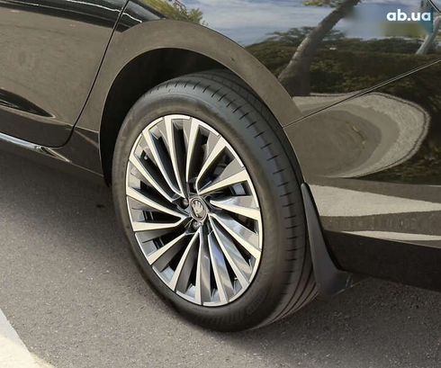 Skoda Superb 2025 - фото 14