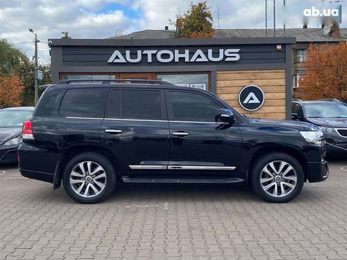 Toyota Land Cruiser 2018 - фото 4