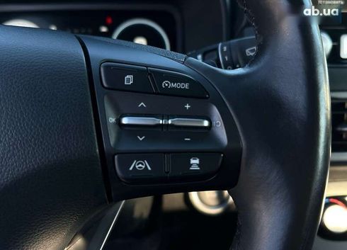 Hyundai Kona Electric 2022 - фото 12
