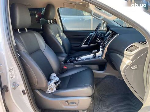 Mitsubishi Pajero Sport 2024 - фото 20