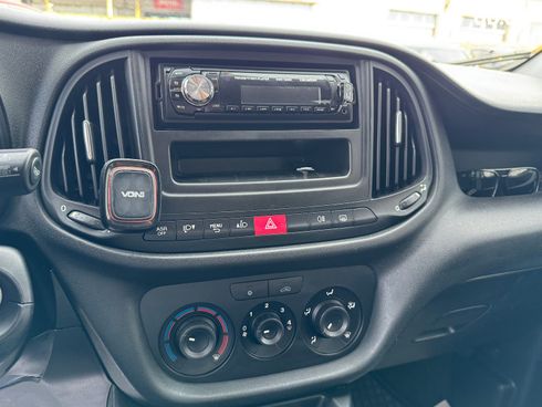 Fiat Doblo 2017 серый - фото 17