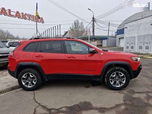 Jeep Cherokee 2018 - фото 7