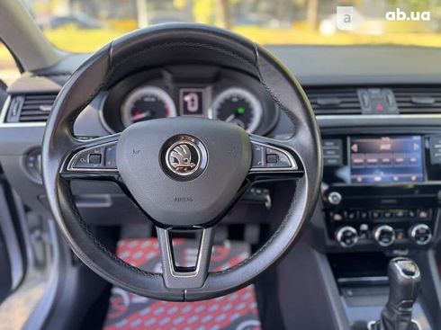 Skoda Octavia 2018 - фото 24