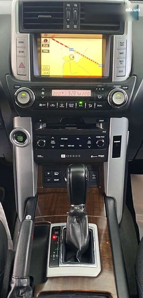 Toyota Land Cruiser Prado 2010 - фото 26