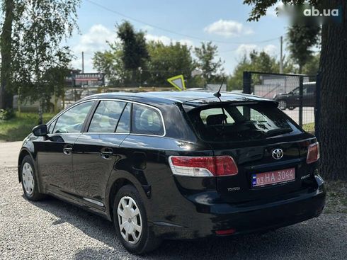 Toyota Avensis 2010 - фото 20