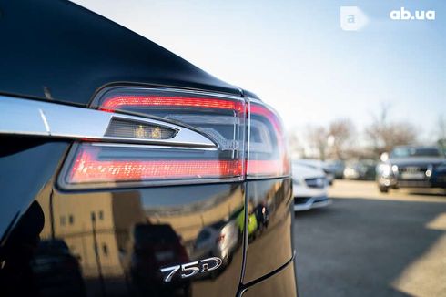 Tesla Model S 2017 - фото 21