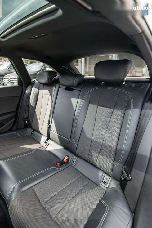 Audi A4 2019 - фото 26